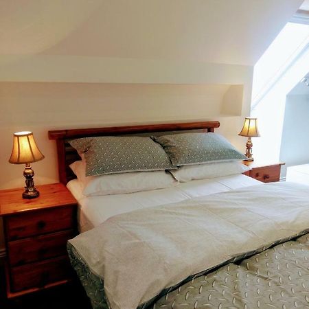 The Hollies Apartamento Adare Exterior foto